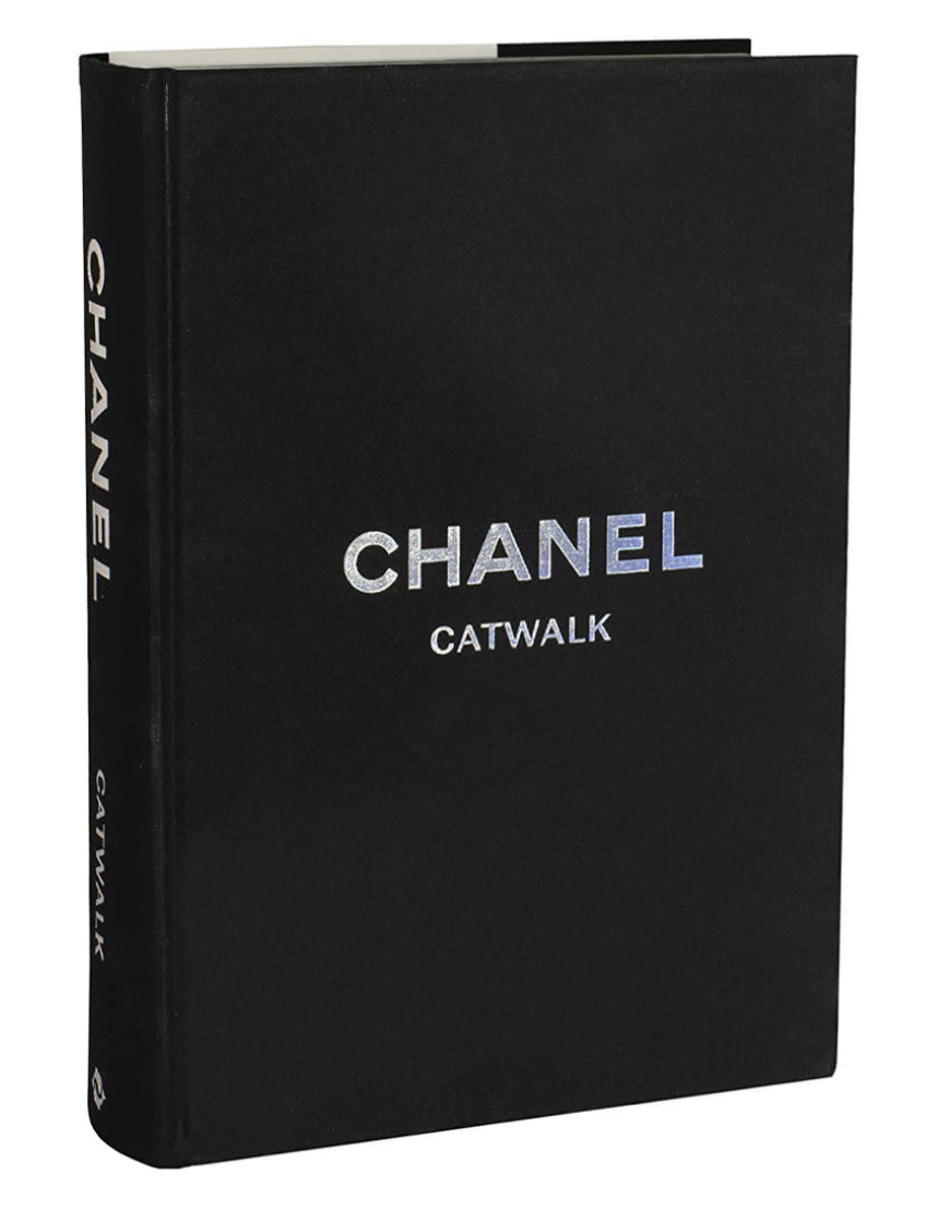 Chanel Catwalk: The Complete Collections by Patrick Mauries (English) Hardcover